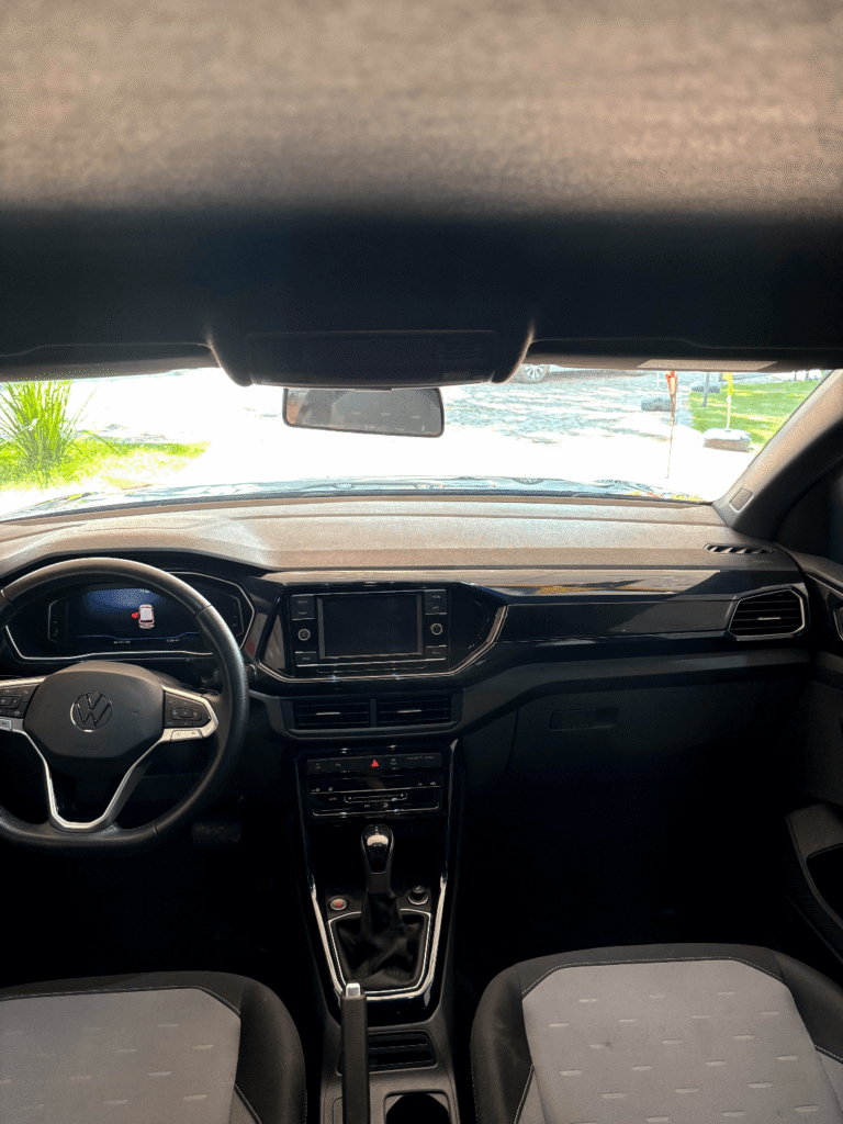 VW – VolksWagen – T-Cross Comfor. 200 TSI — foto 8