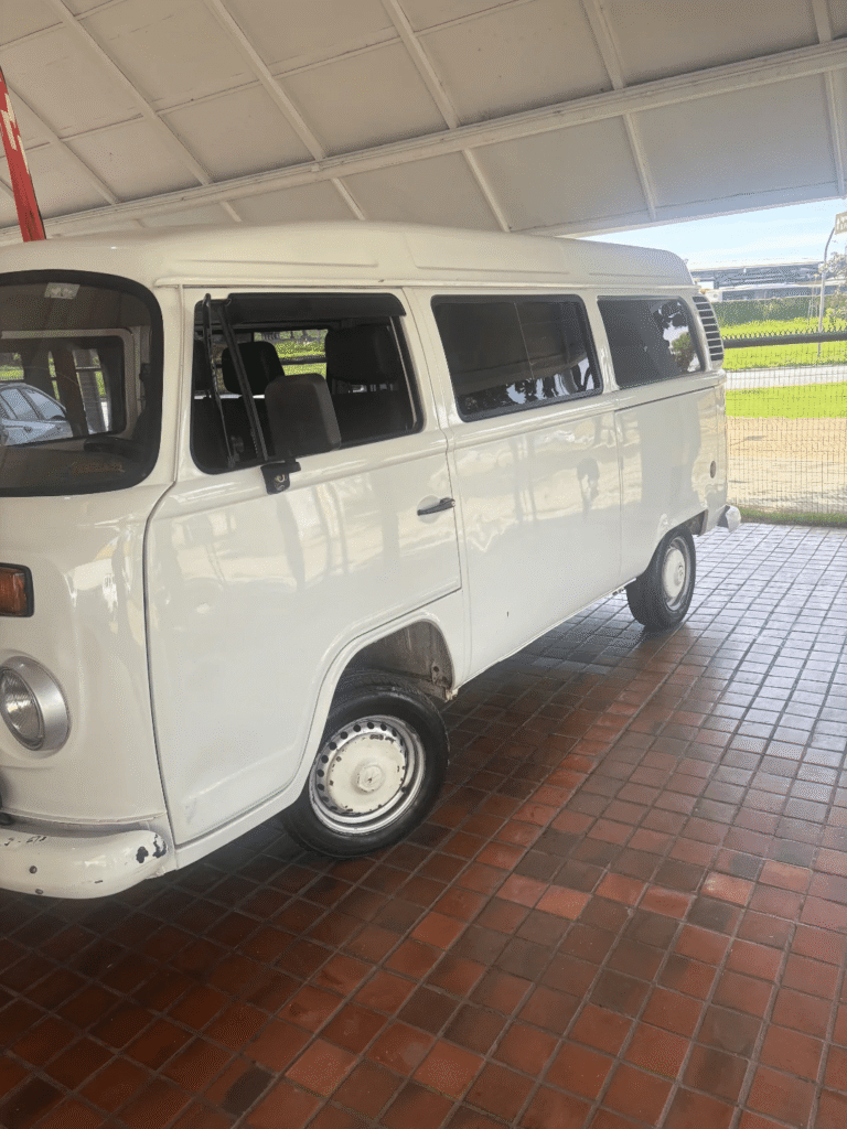 VW – VolksWagen – Kombi Standard — foto 3