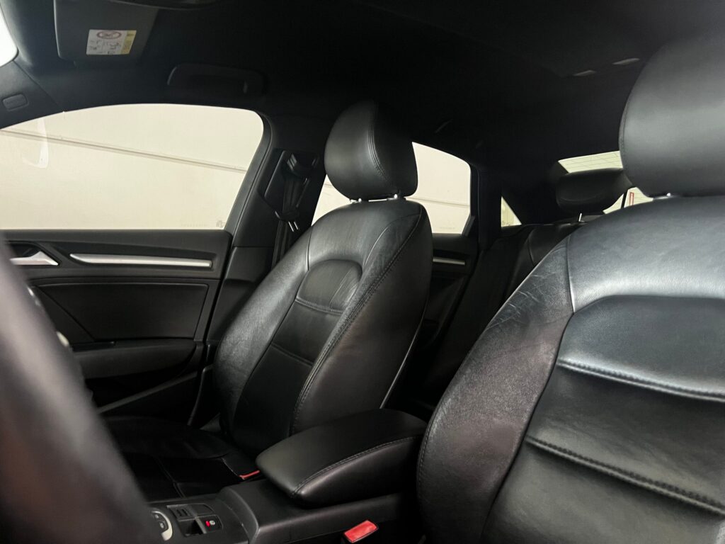 Audi A3 Sedan 1.4/ Attra. 16V TB FSI S-tronic 1777038423555 — foto 8