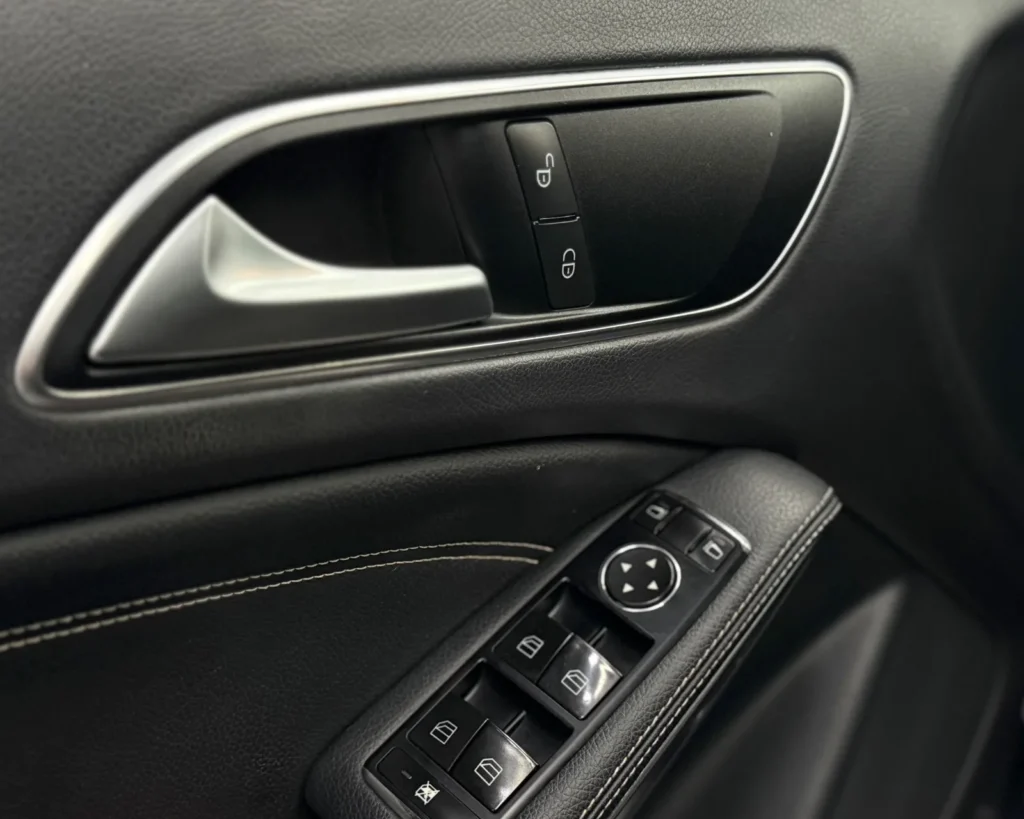 Mercedes-Benz — foto 14