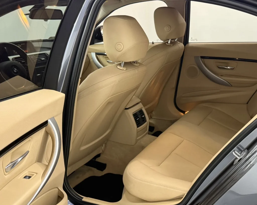BMW – 320I — foto 12
