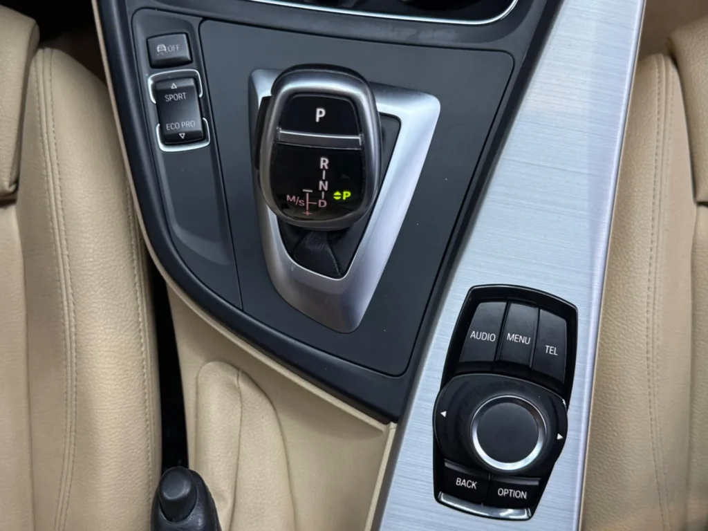 BMW – 320I — foto 15