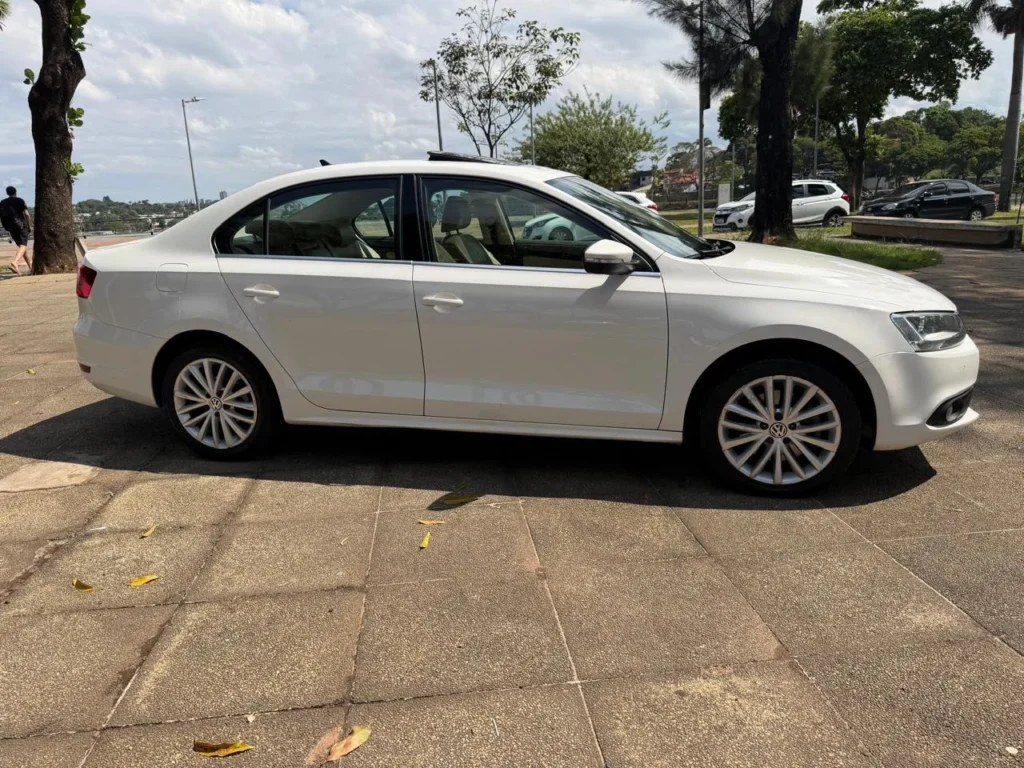 VW – VolksWagen – Jetta Highline — foto 5