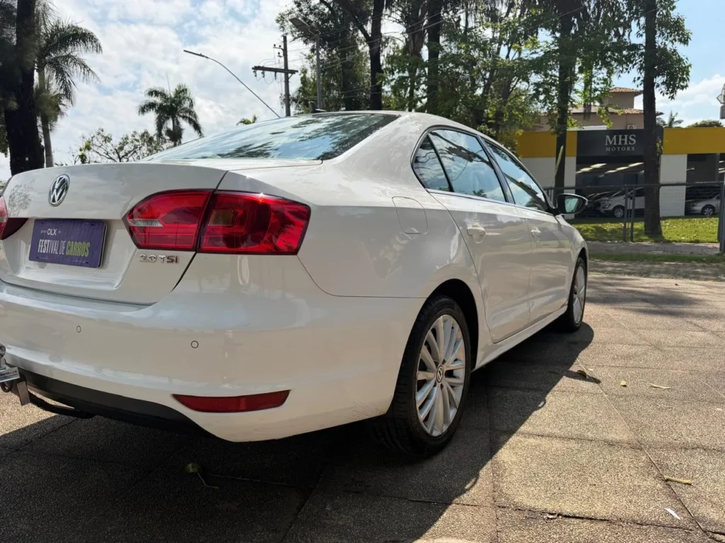 VW – VolksWagen – Jetta Highline — foto 7