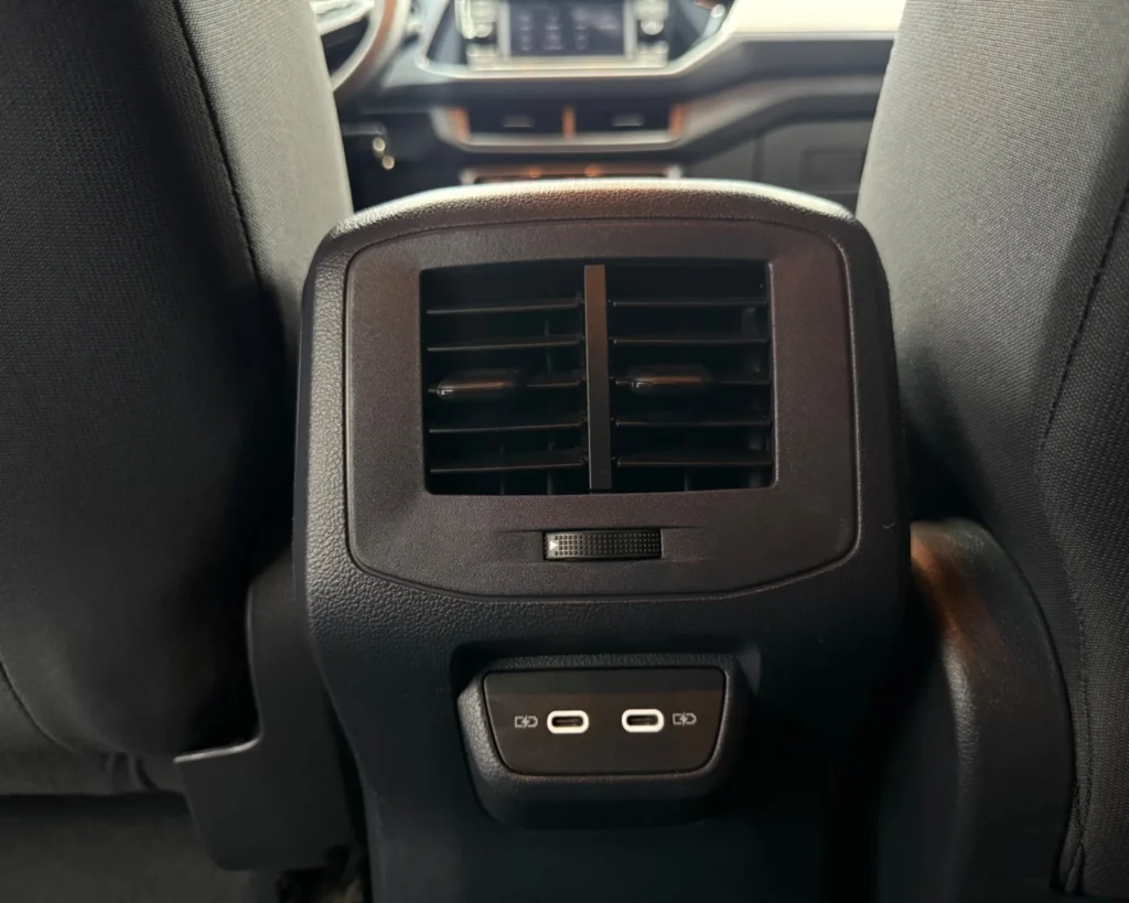 VW – VolksWagen – T-Cross 200 TSI — foto 8