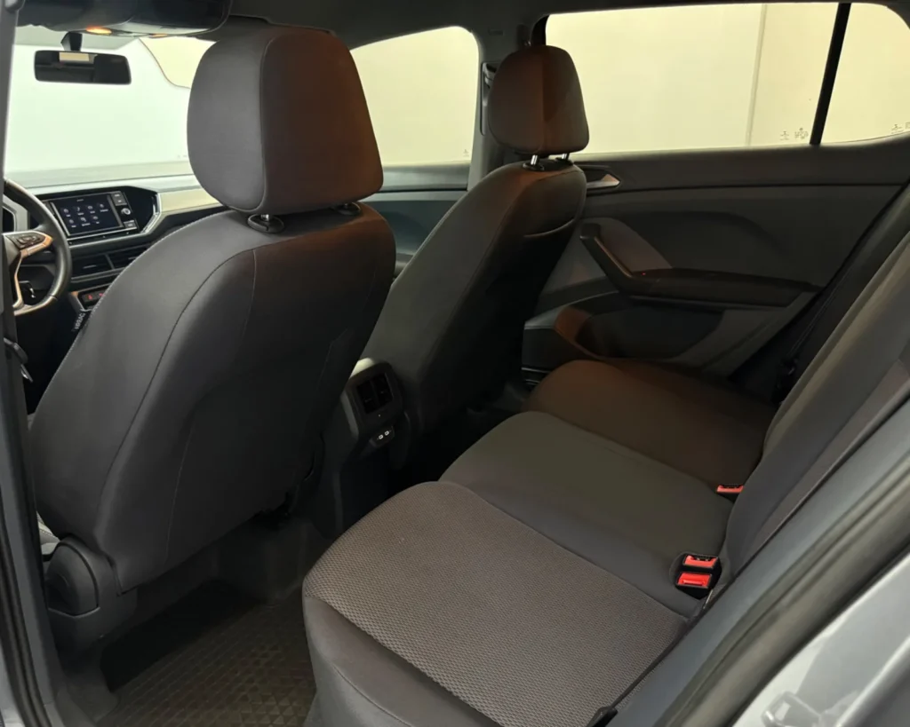VW – VolksWagen – T-Cross 200 TSI — foto 13