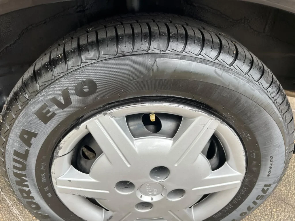 GM – Chevrolet – Corsa Sed Class.spirit — foto 10